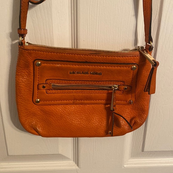 MICHAEL Michael Kors Handbags - Orange Michael Kors crossbody
